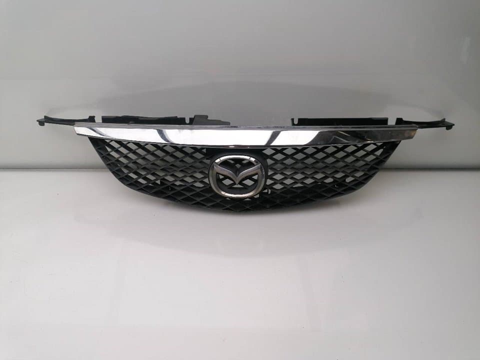 Rejilla delantera MAZDA PREMACY (CP)