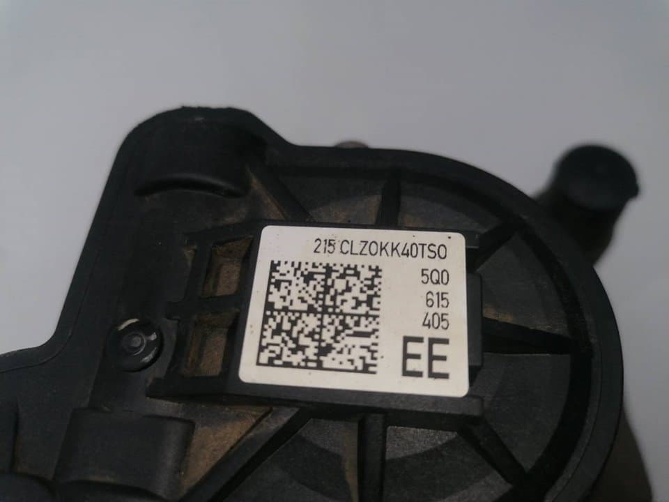 Recambio SEAT ALTEA (5P1) ref. 5Q0615405 4