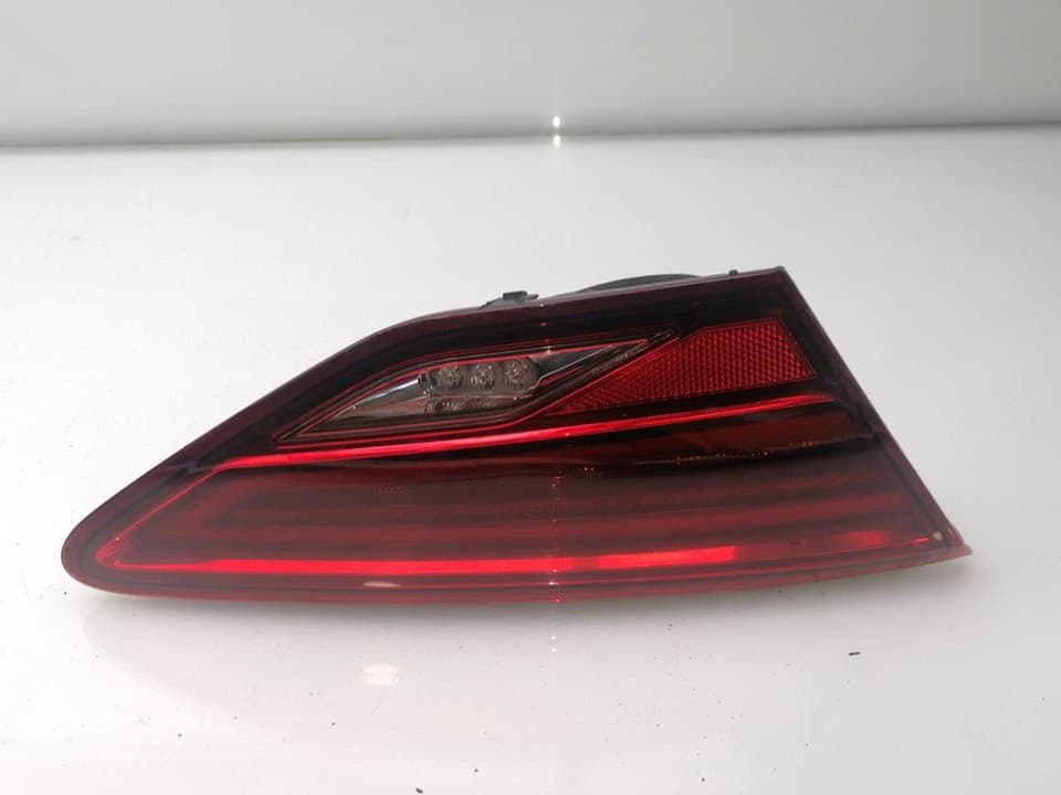 Piloto trasero izquierdo SEAT ALTEA (5P1)