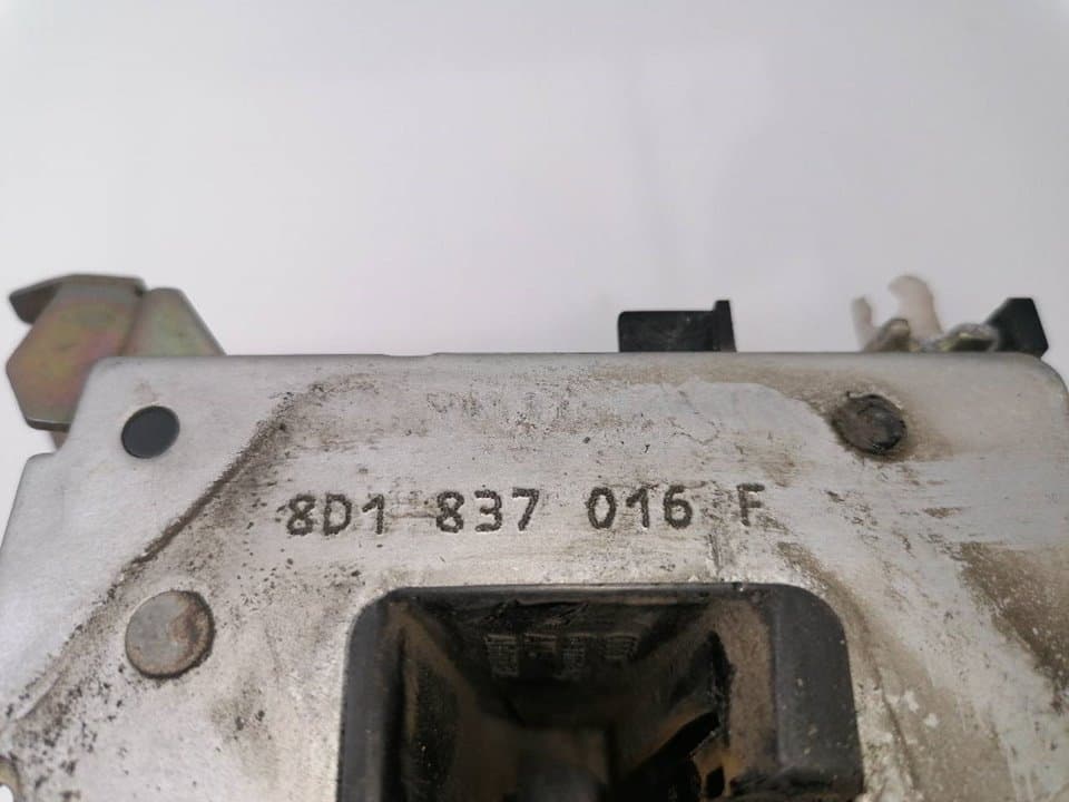 Cerradura puerta delantera derecha AUDI A4 BERLINA (B5) 4