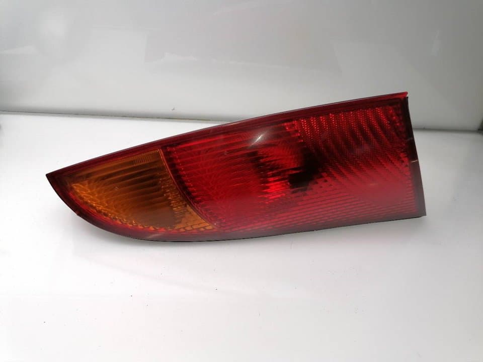 Piloto trasero derecho FORD FOCUS BERLINA (CAK)