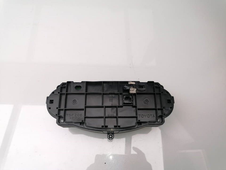 Recambio TOYOTA YARIS (NCP1/NLP1/SCP1) ref. 559000D810C3 2