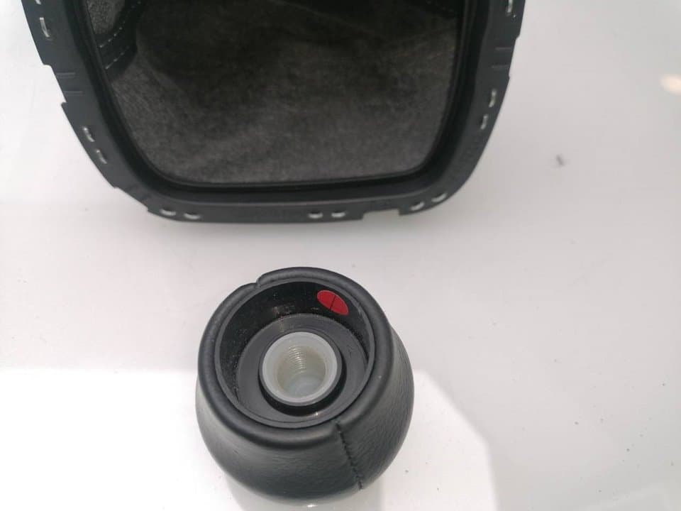 Guarnecidos palanca cambio TOYOTA YARIS (NCP1/NLP1/SCP1) 2