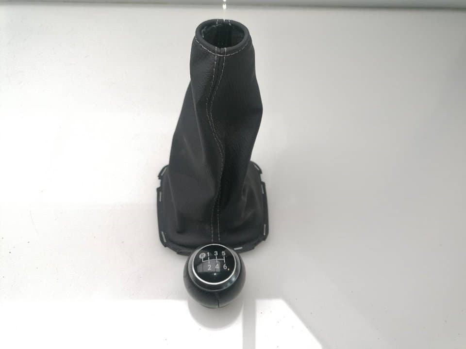 Guarnecidos palanca cambio TOYOTA YARIS (NCP1/NLP1/SCP1)