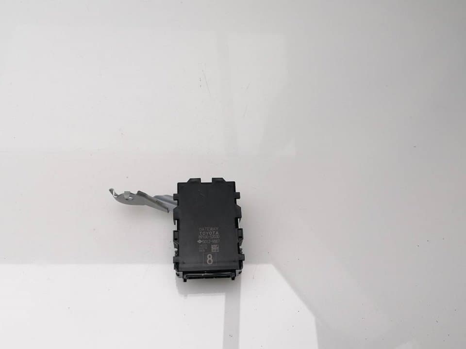 Modulo electronico TOYOTA YARIS (NCP1/NLP1/SCP1)