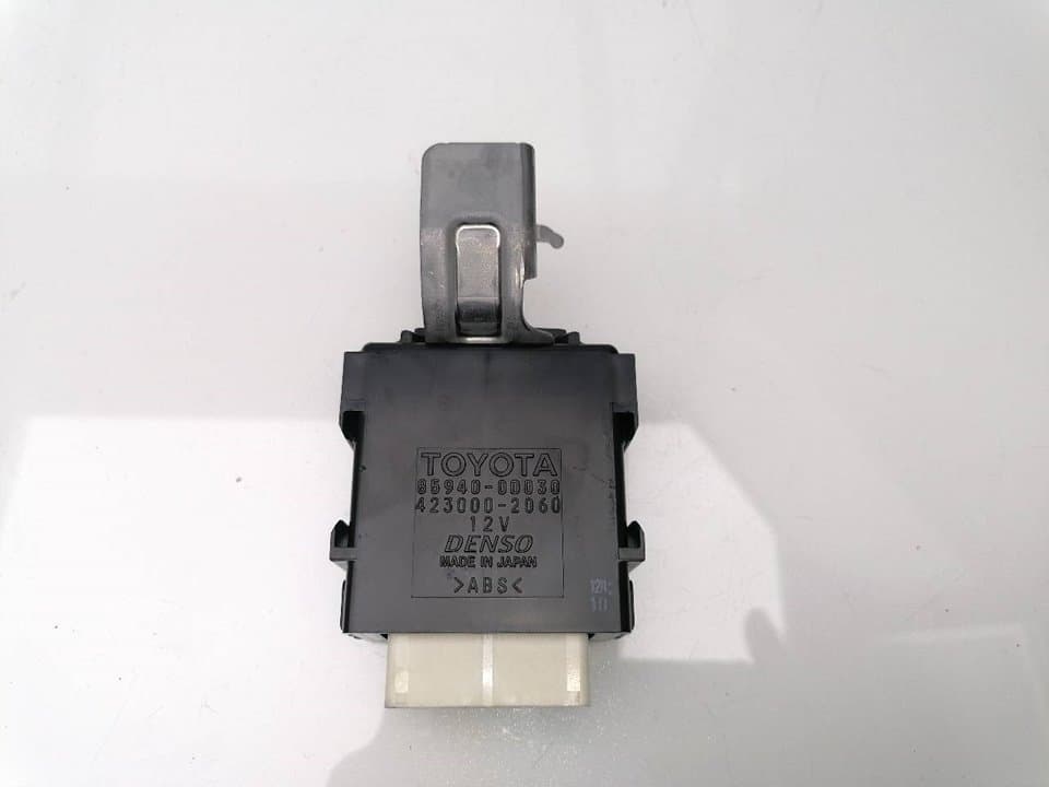 Modulo electronico TOYOTA YARIS (NCP1/NLP1/SCP1)