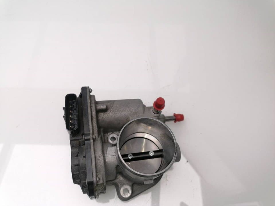 Caja mariposa TOYOTA YARIS (NCP1/NLP1/SCP1)