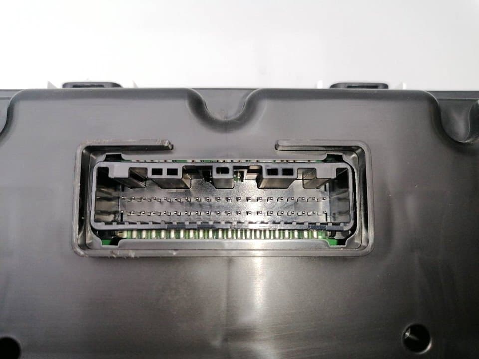 Cuadro instrumentos TOYOTA YARIS (NCP1/NLP1/SCP1) 3