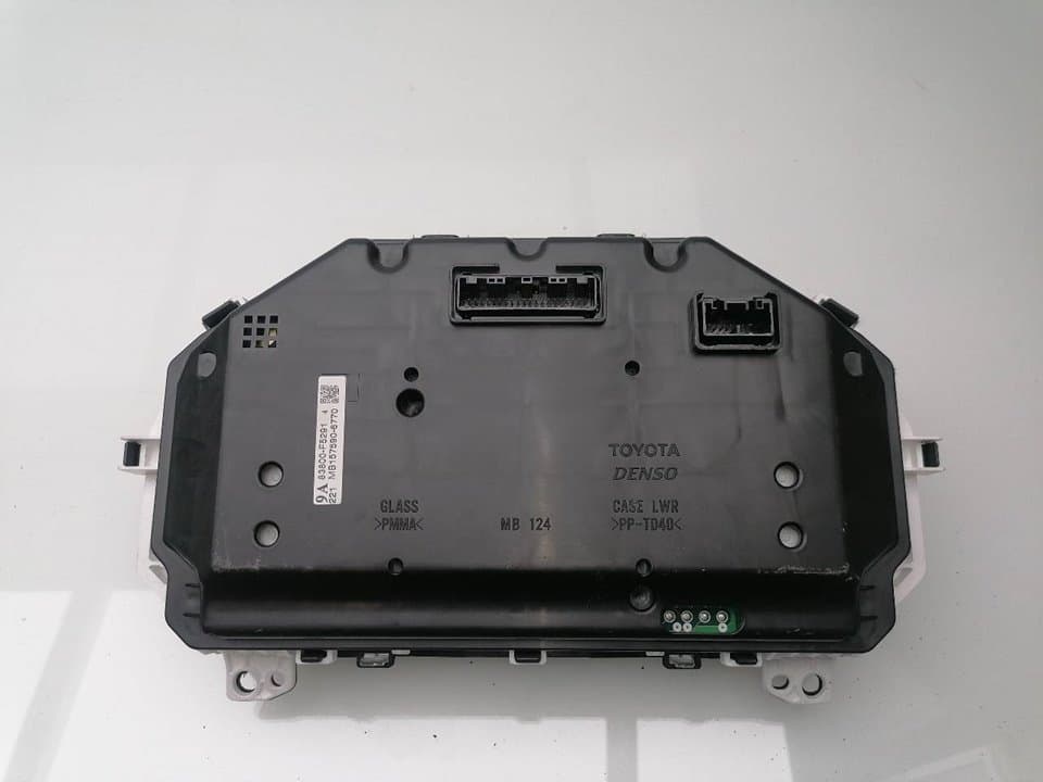 Cuadro instrumentos TOYOTA YARIS (NCP1/NLP1/SCP1) 2