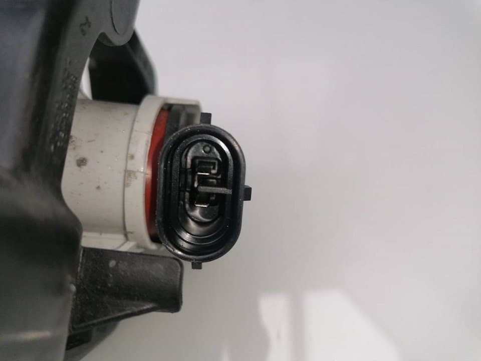 Faro antiniebla derecho TOYOTA YARIS (NCP1/NLP1/SCP1) 4