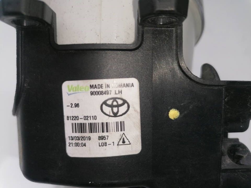 Faro antiniebla derecho TOYOTA YARIS (NCP1/NLP1/SCP1) 2
