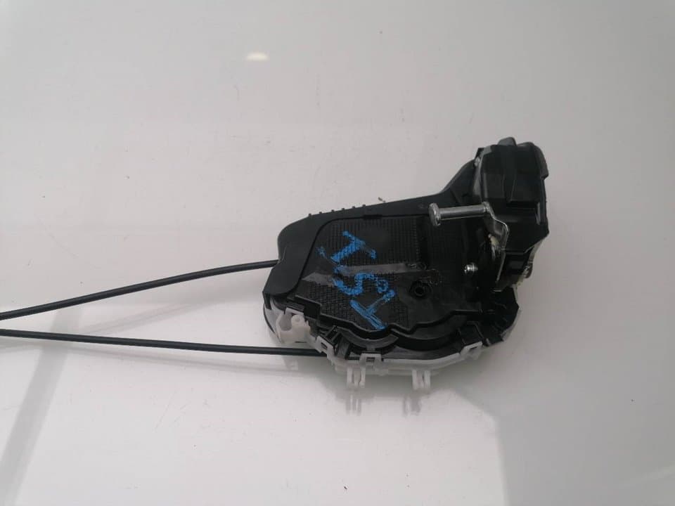 Cerradura puerta trasera izquierda TOYOTA YARIS (NCP1/NLP1/SCP1) 3