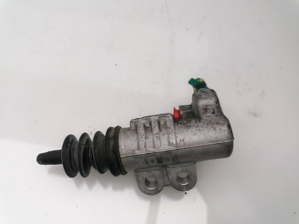 Bombin embrague KIA STONIC 2
