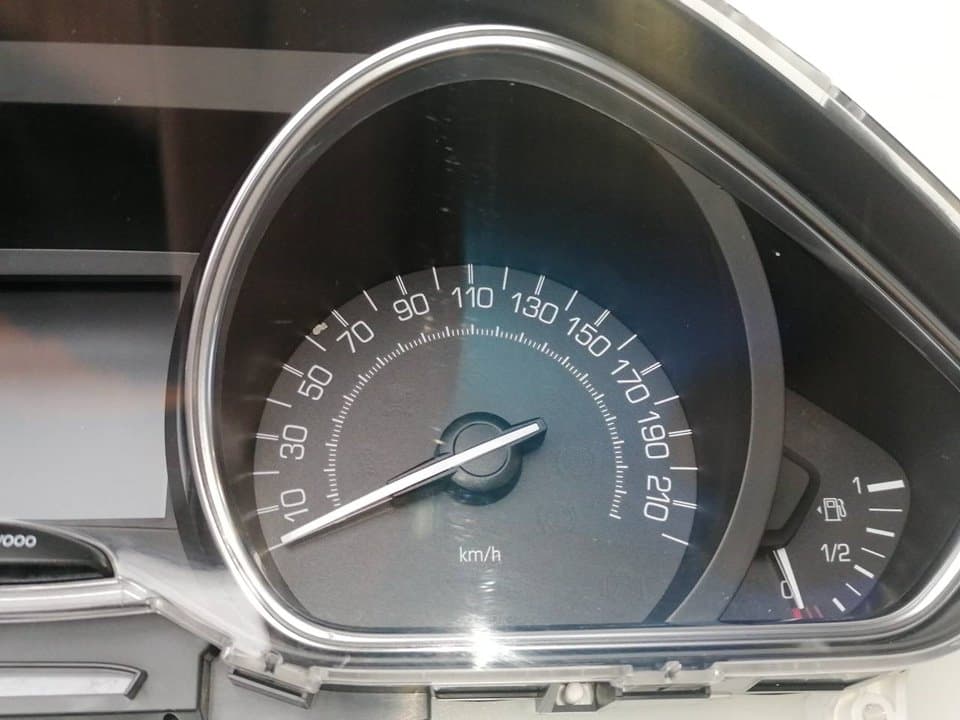 Cuadro instrumentos PEUGEOT 2008 (P1) 4