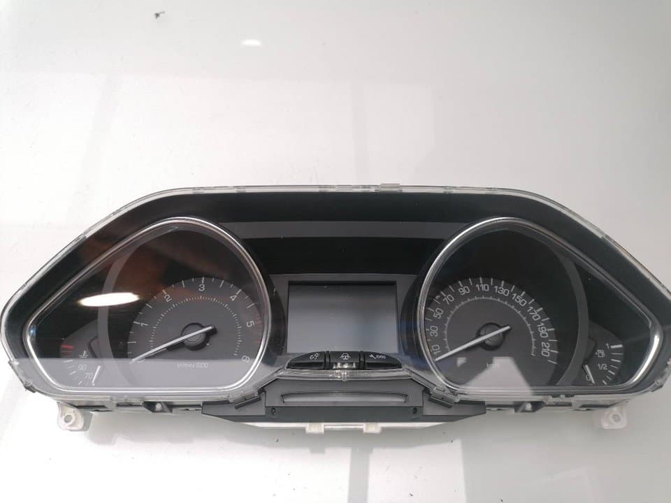 Cuadro instrumentos PEUGEOT 2008 (P1)