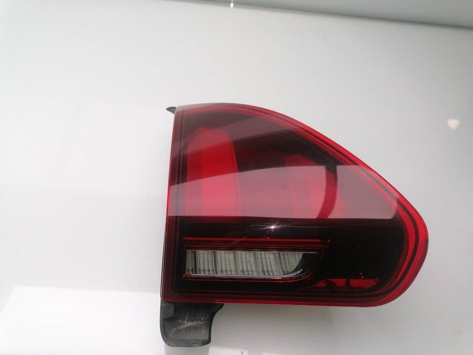 Piloto trasero izquierdo PEUGEOT 2008 (P1)
