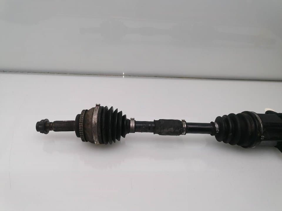 Transmision delantera derecha TOYOTA AVENSIS 3