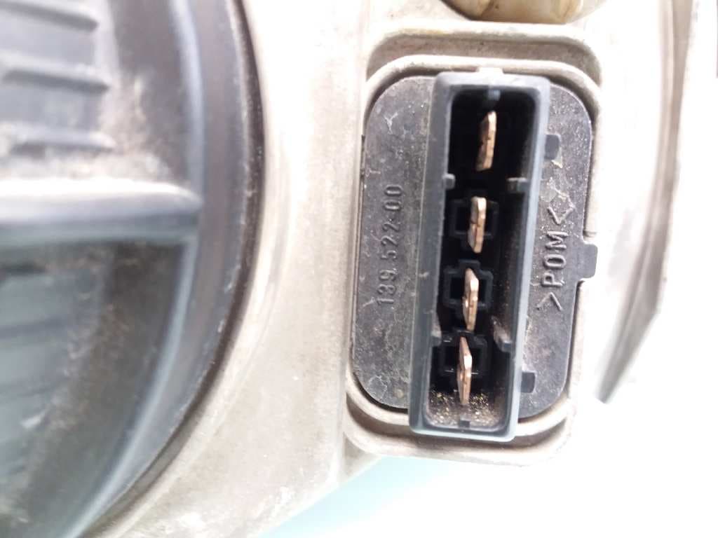 Faro izquierdo VOLKSWAGEN VENTO (1H2) 4