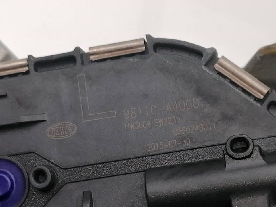 Motor limpia delantero KIA CARENS ( ) 3