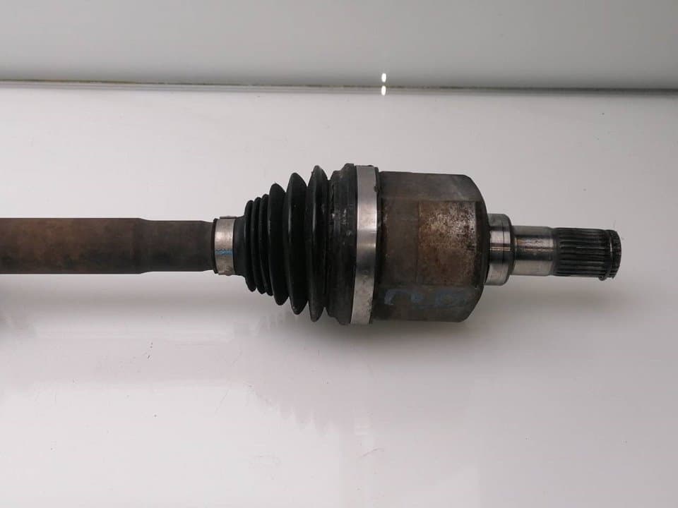 Transmision delantera derecha KIA CARENS ( ) 3