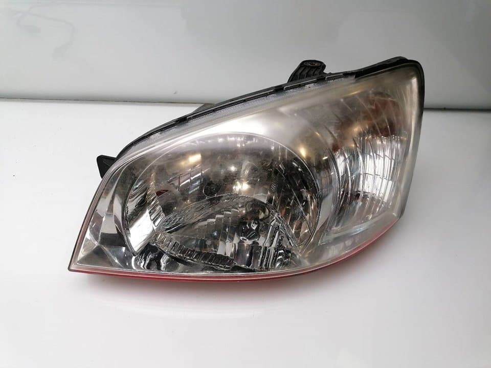 Faro izquierdo HYUNDAI GETZ (TB)
