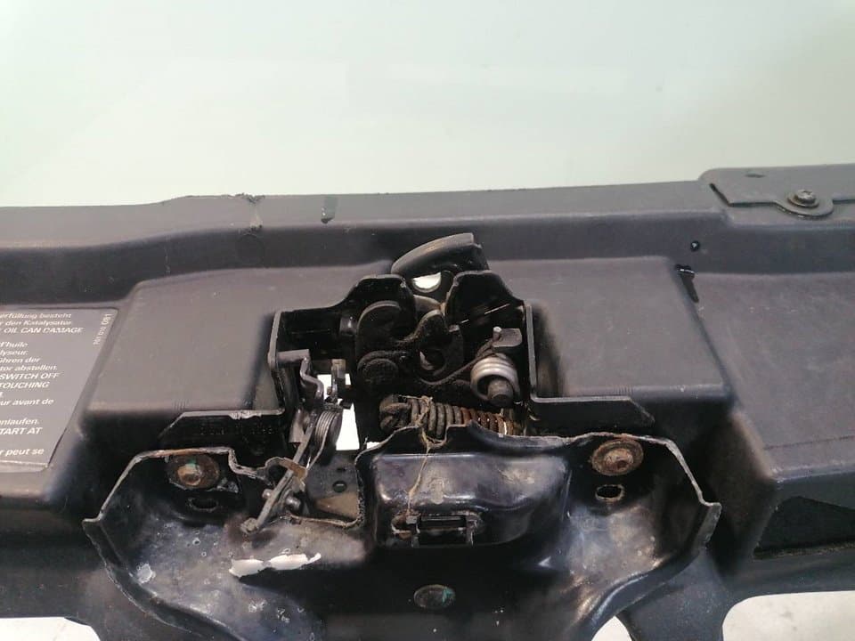 Panel frontal VOLKSWAGEN GOLF IV BERLINA (1J1) 3