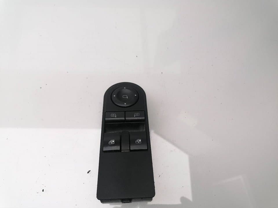 Mando elevalunas delantero izquierdo OPEL ZAFIRA B
