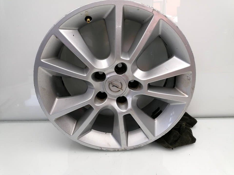 Llanta OPEL ZAFIRA B