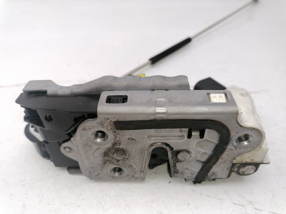 Cerradura puerta trasera izquierda SEAT IBIZA SC (6J1) 3