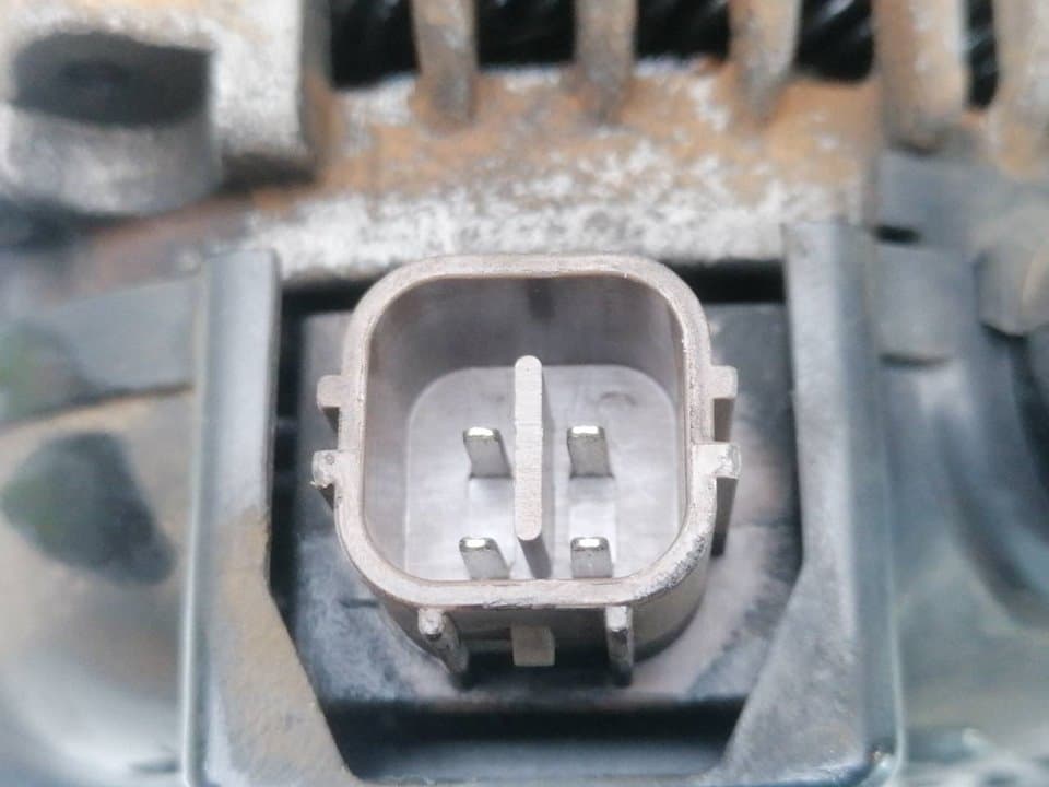 Alternador TOYOTA COROLLA (E12) 4