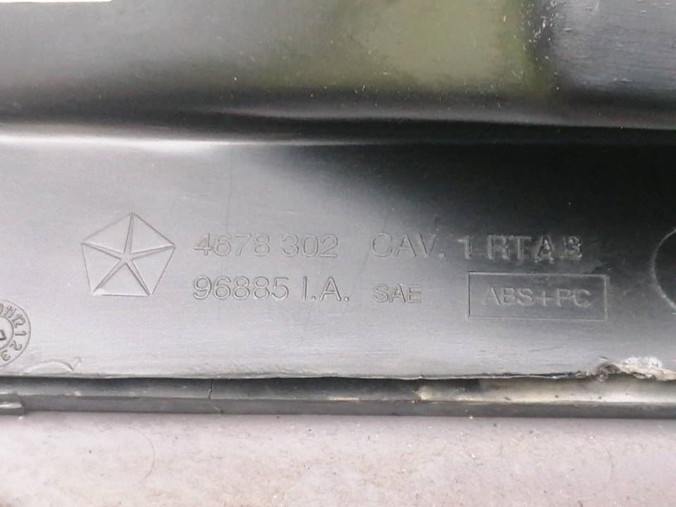 Guantera CHRYSLER VOYAGER (RG) 4
