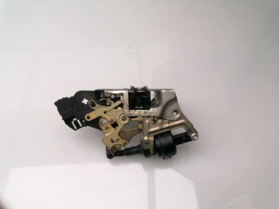 Cerradura puerta delantera derecha MERCEDES-BENZ CLASE C (W204) BERLINA