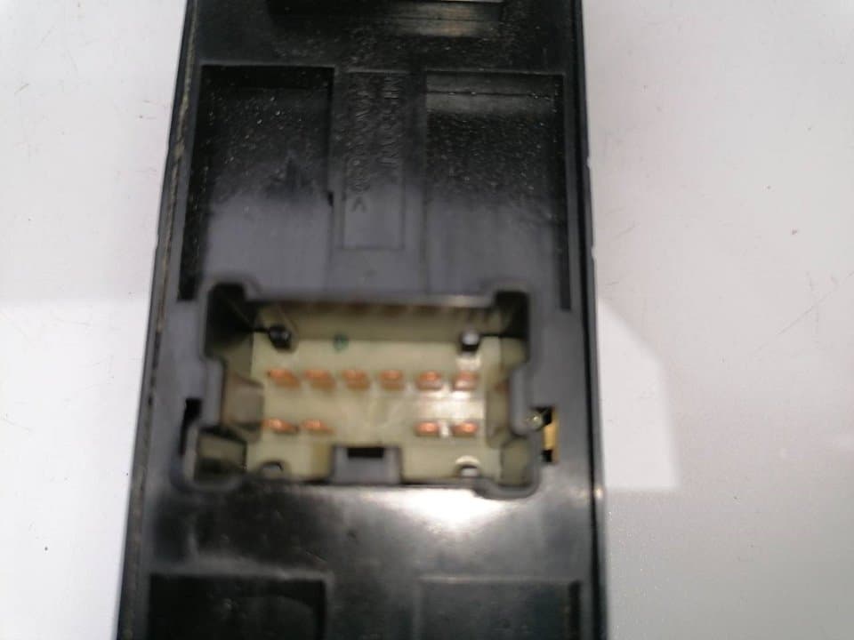 Mando elevalunas delantero izquierdo NISSAN QASHQAI (J11) 2