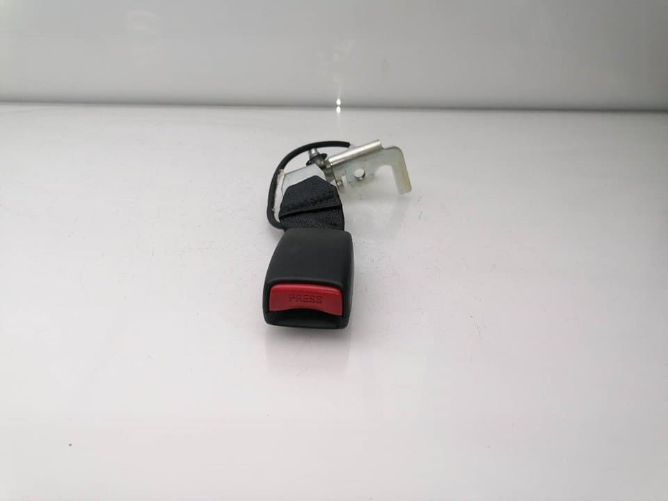 Pretensor trasero izquierdo NISSAN QASHQAI (J11)