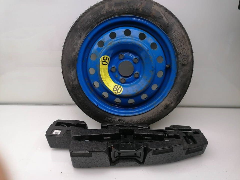 Soporte rueda repuesto KIA CARENS ( )