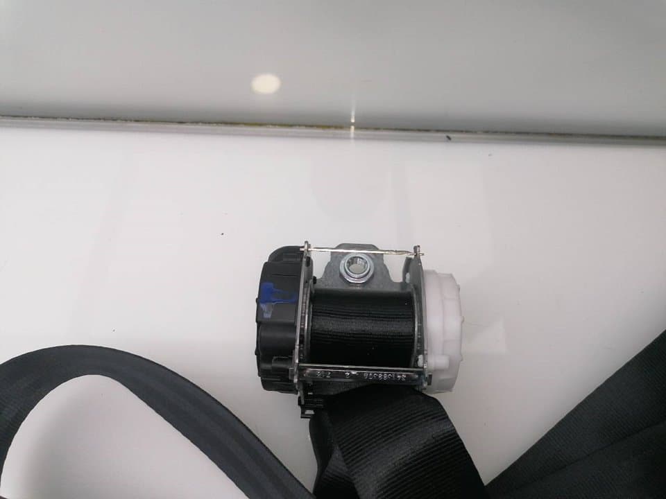 Cinturon seguridad trasero derecho SKODA FABIA (6Y2/6Y3) 3