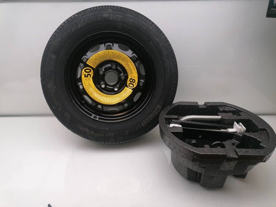 Herramientas SKODA FABIA (6Y2/6Y3)