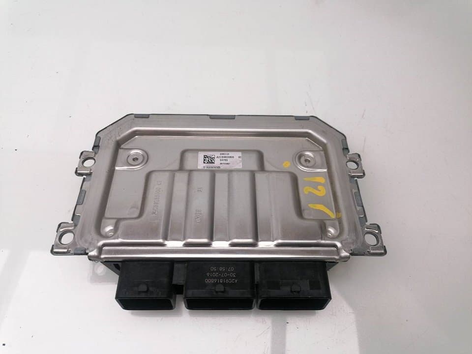 Centralita motor uce DACIA SANDERO 3