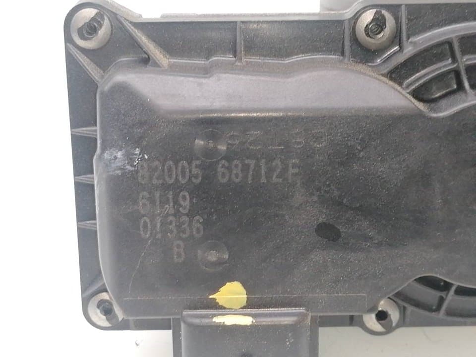 Caja mariposa DACIA SANDERO 4