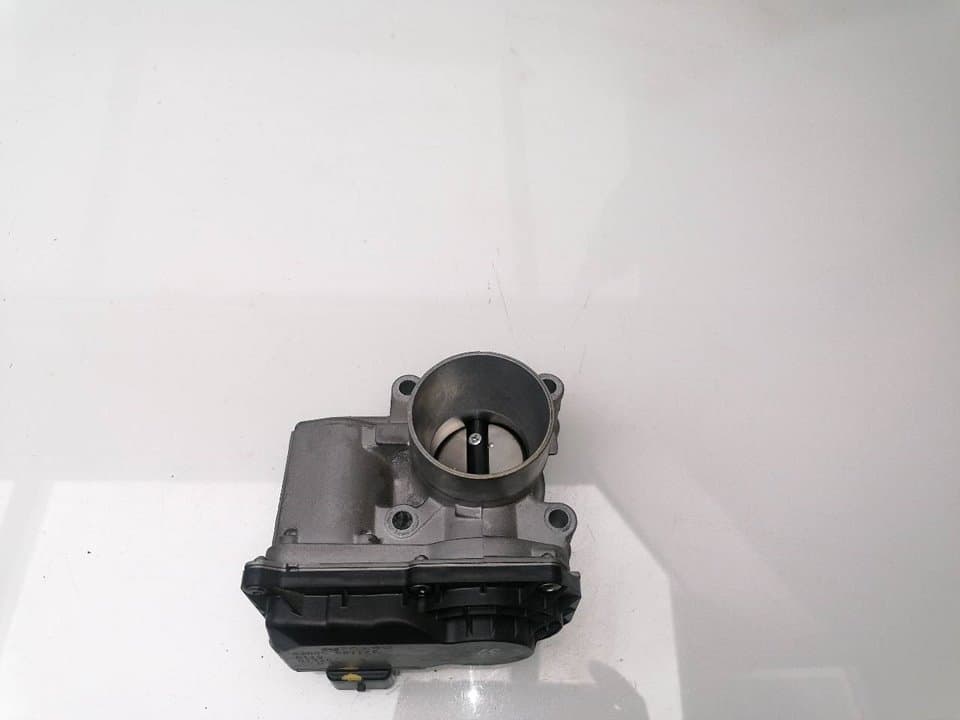 Caja mariposa DACIA SANDERO