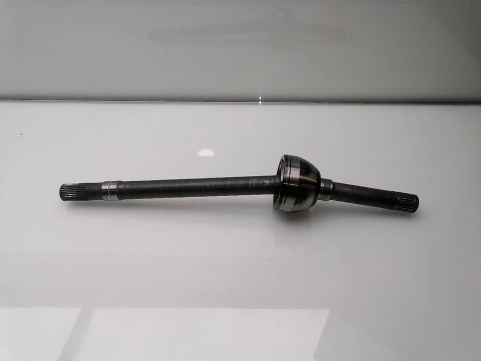 Transmision delantera derecha NISSAN PATROL (K/W260)