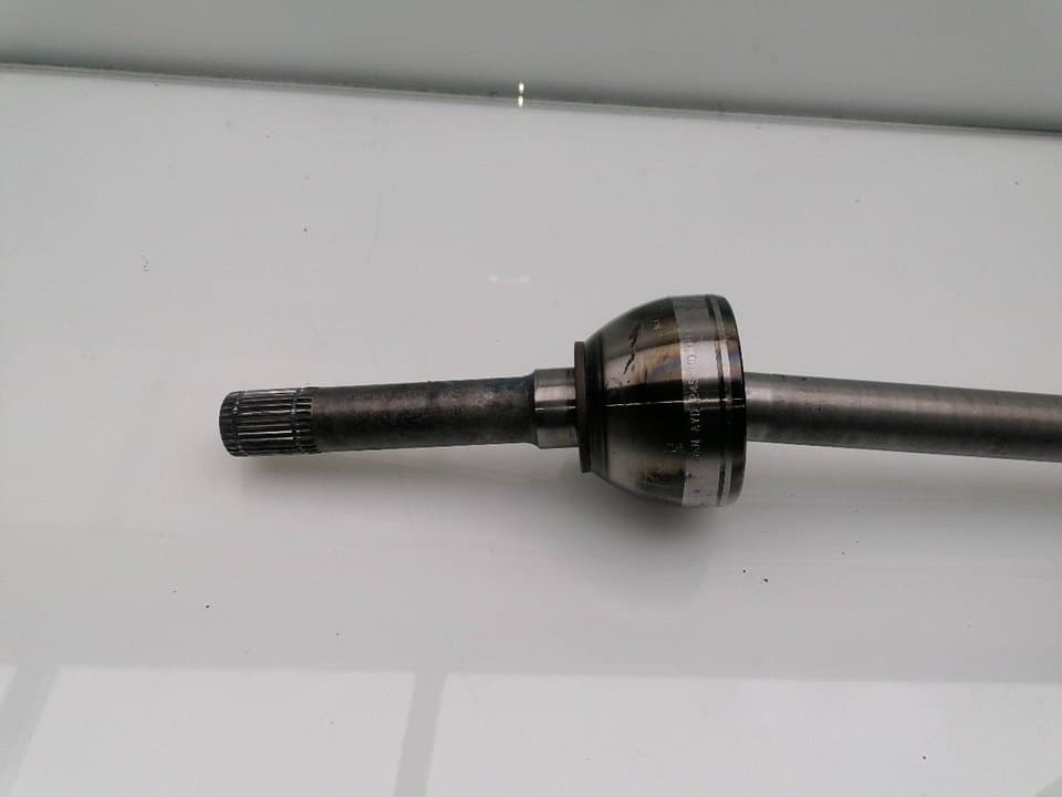 Transmision delantera izquierda NISSAN PATROL (K/W260) 2