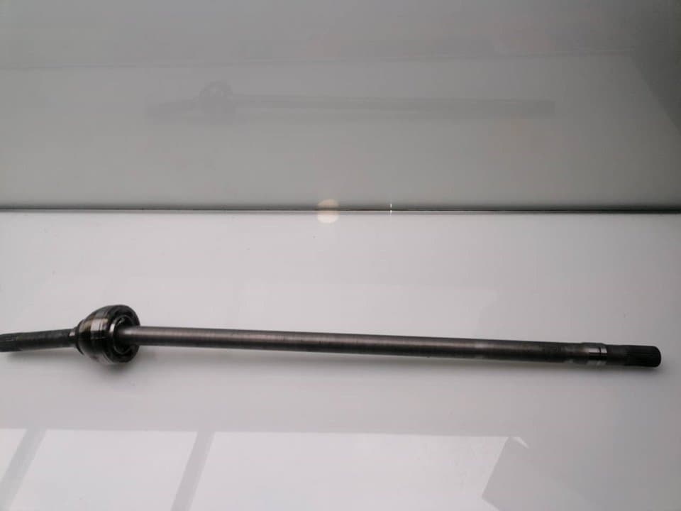 Transmision delantera izquierda NISSAN PATROL (K/W260)