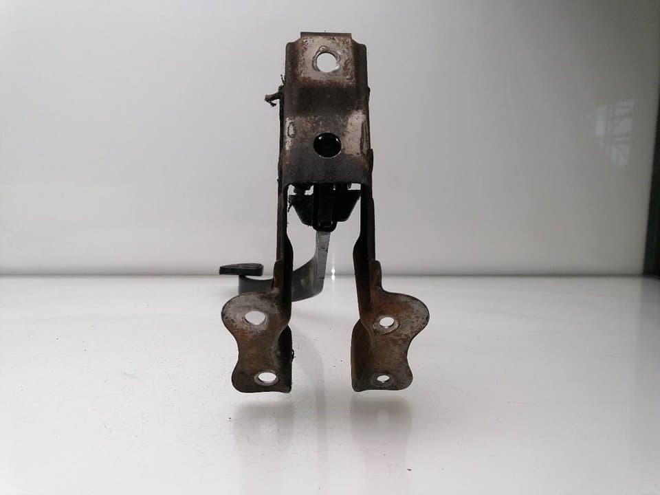 Pedal freno NISSAN TERRANO/TERRANO.II (R20) 2