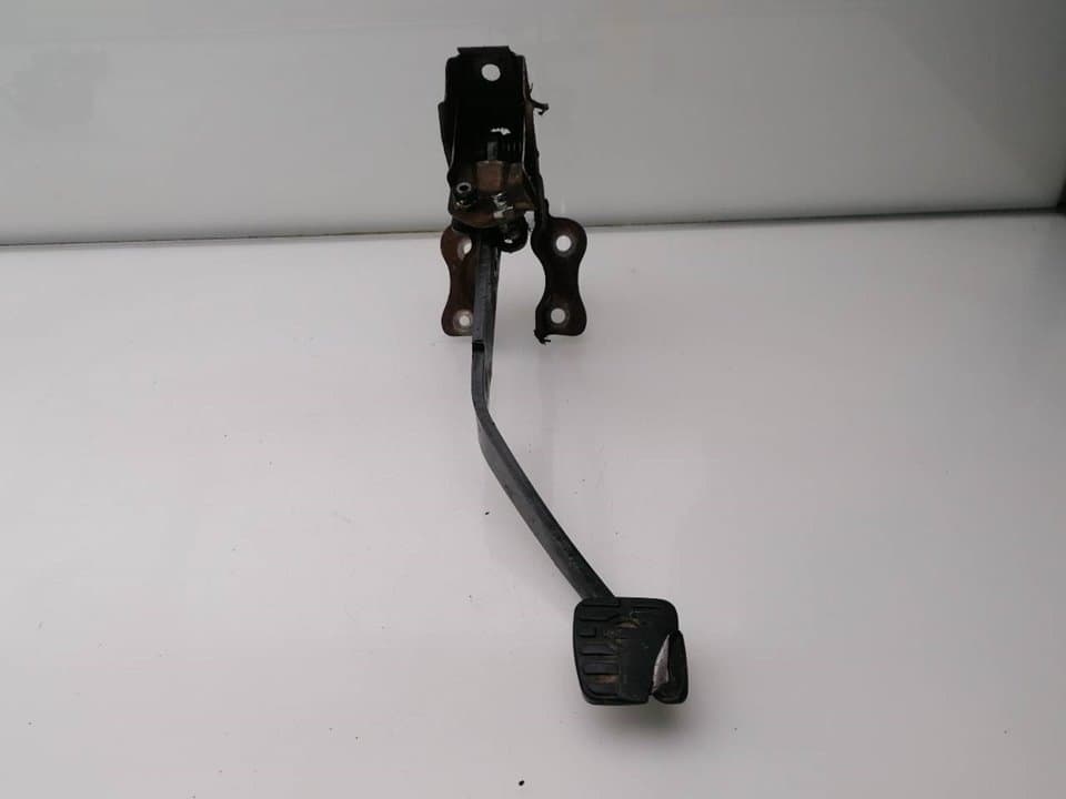 Pedal freno NISSAN TERRANO/TERRANO.II (R20)
