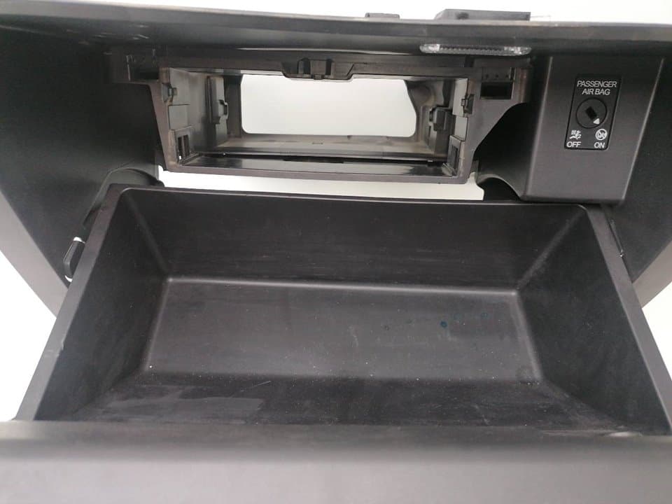 Guantera SEAT ALTEA (5P1) 3
