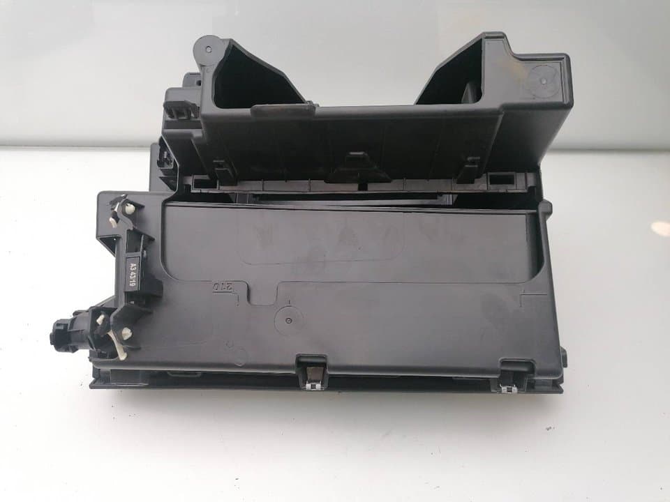 Guantera SEAT ALTEA (5P1) 2