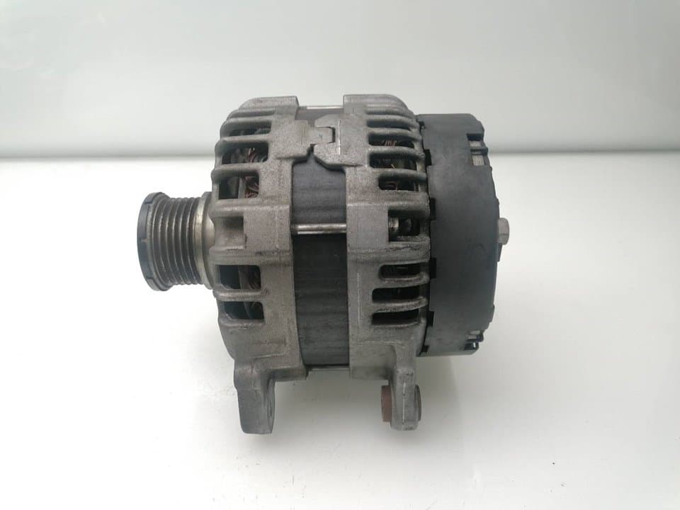 Alternador AUDI A4 BERLINA (8E) 4