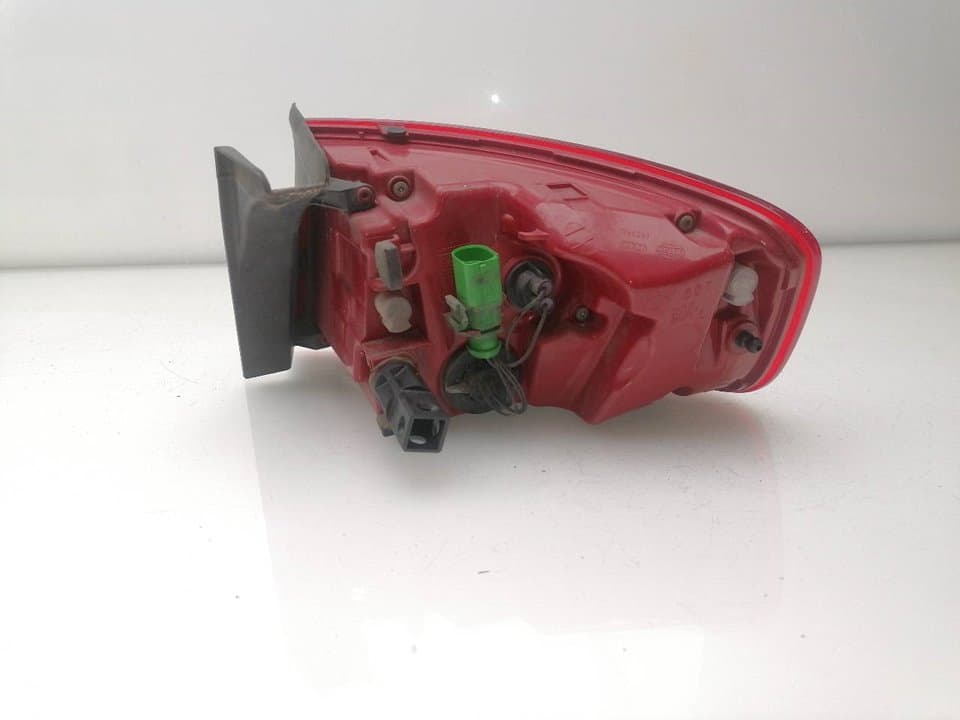 Piloto trasero izquierdo AUDI A4 BERLINA (8E) 3