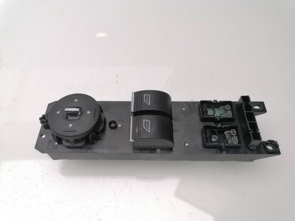 Mando elevalunas delantero izquierdo FORD FIESTA (CE1)